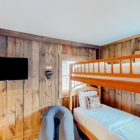 Chalet At The Base Of Okemo Mountain Лъдлоу Екстериор снимка